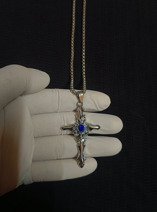 Royal Baroque Cross Pendant – Silver Finish with Cobalt Sapphire Crystal